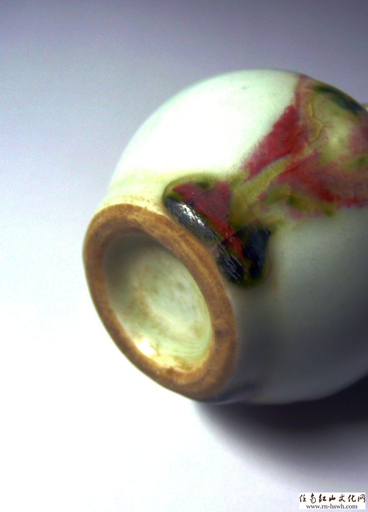 微观赏古瓷(60)--釉里红小葫芦对瓶(求鉴年代?