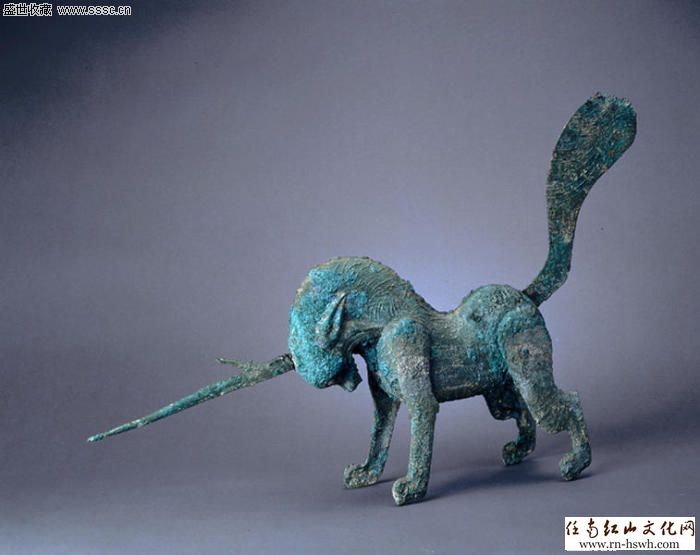 早年在日本美秀美术馆展出的中国青铜器、金银