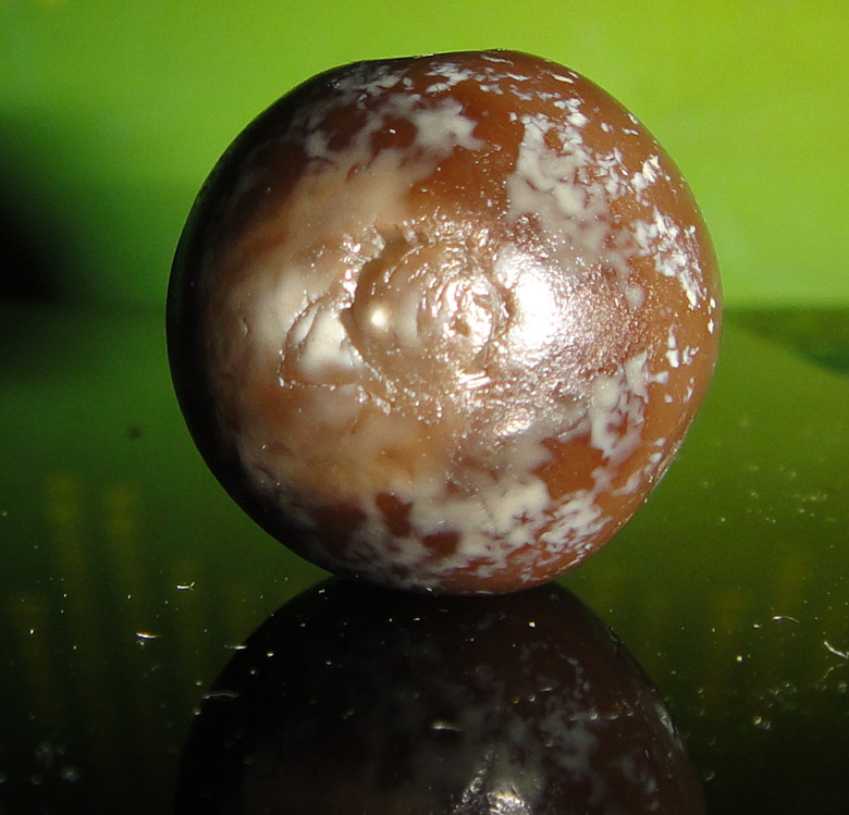 辽金玛瑙珠子