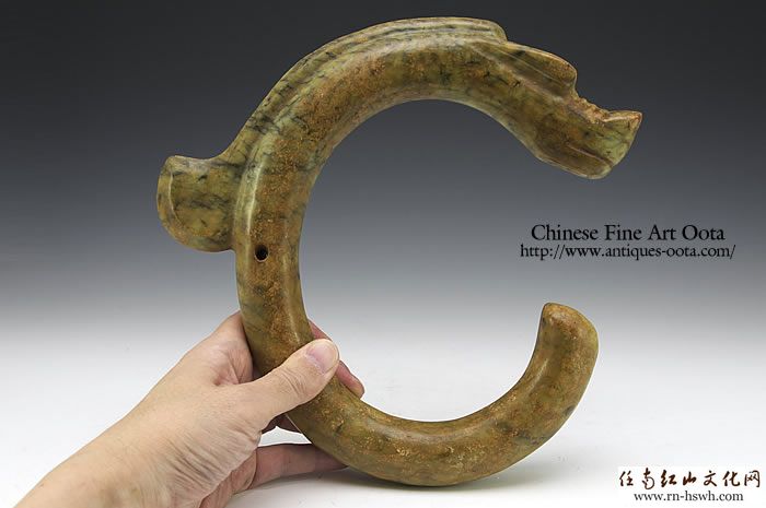 红山文化龙形玉器4.jpg