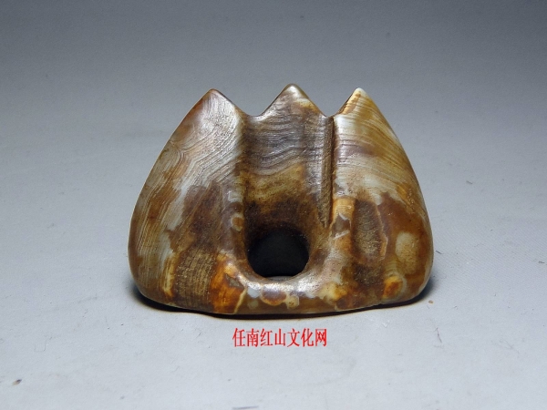 红山文化玉器         任南珍藏